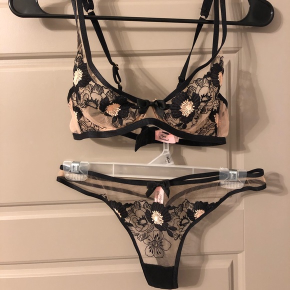Agent Provocateur NWOT Size 34 B Bra, size 2 thong - Picture 2 of 6